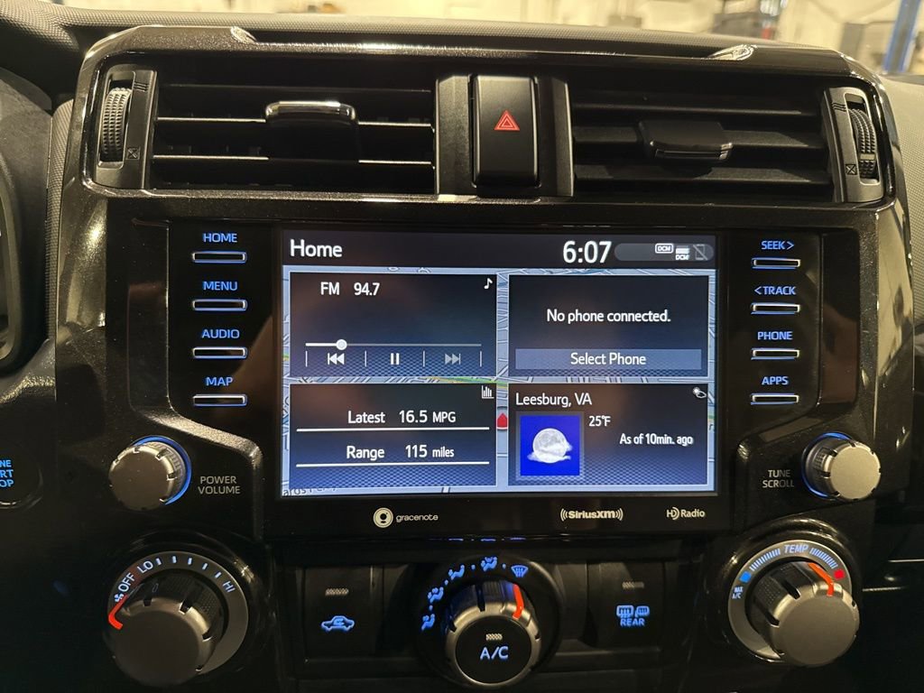 Used 2024 Toyota 4Runner TRD Off-Road Premium image 26