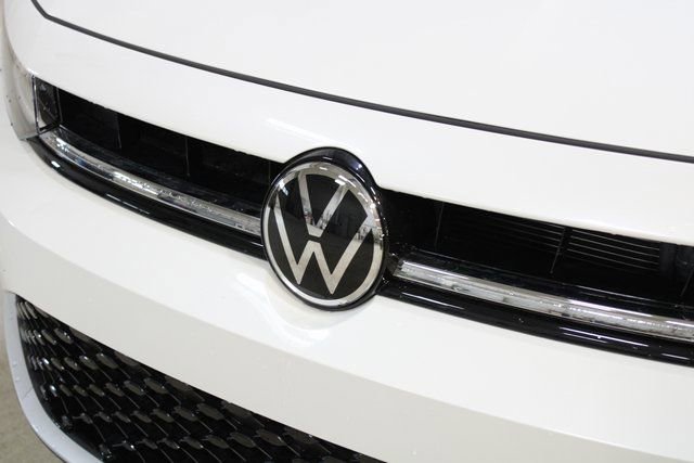 New 2026 Volkswagen Jetta SE FWD image 31