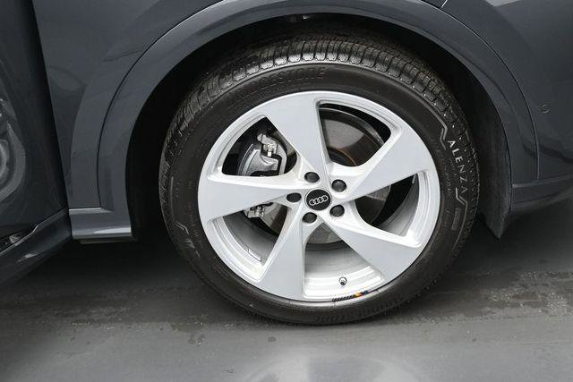 Used 2025 Audi Q5 Prestige AWD/4WD image 40