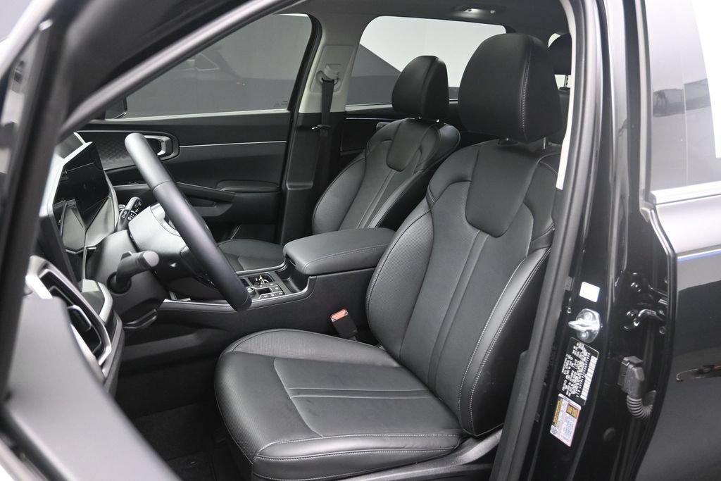 Used 2025 Kia Sorento S w/ Panoramic Sunroof Package FWD image 15
