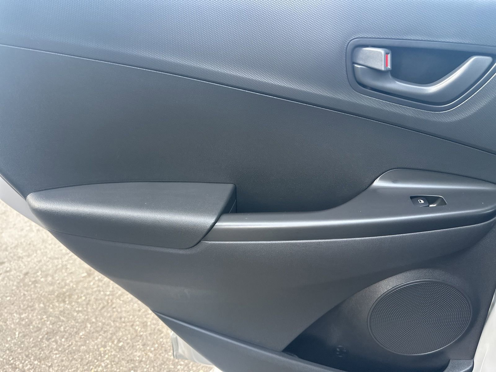 Used 2023 Hyundai Kona SEL image 27