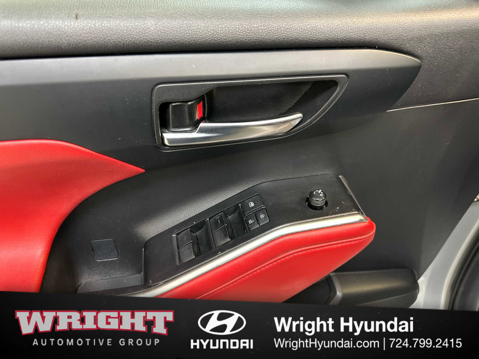 Used 2022 Toyota Highlander XSE image 10