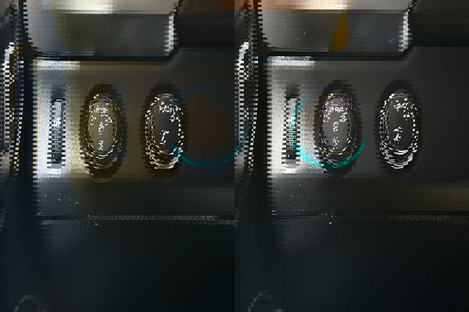 Used 2020 Chevrolet Tahoe Premier image 36