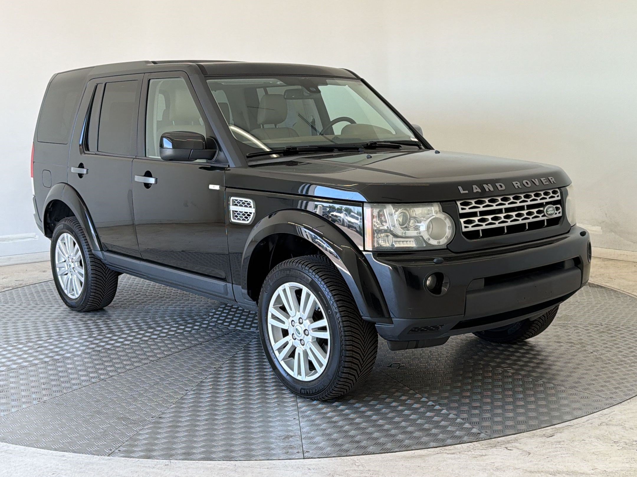 Used 2011 Land Rover LR4 HSE AWD/4WD image 7