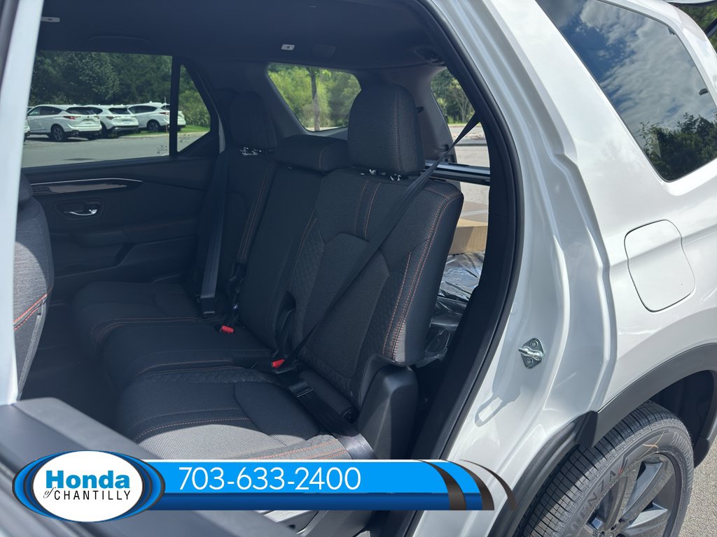 New 2026 Honda Pilot Sport image 27