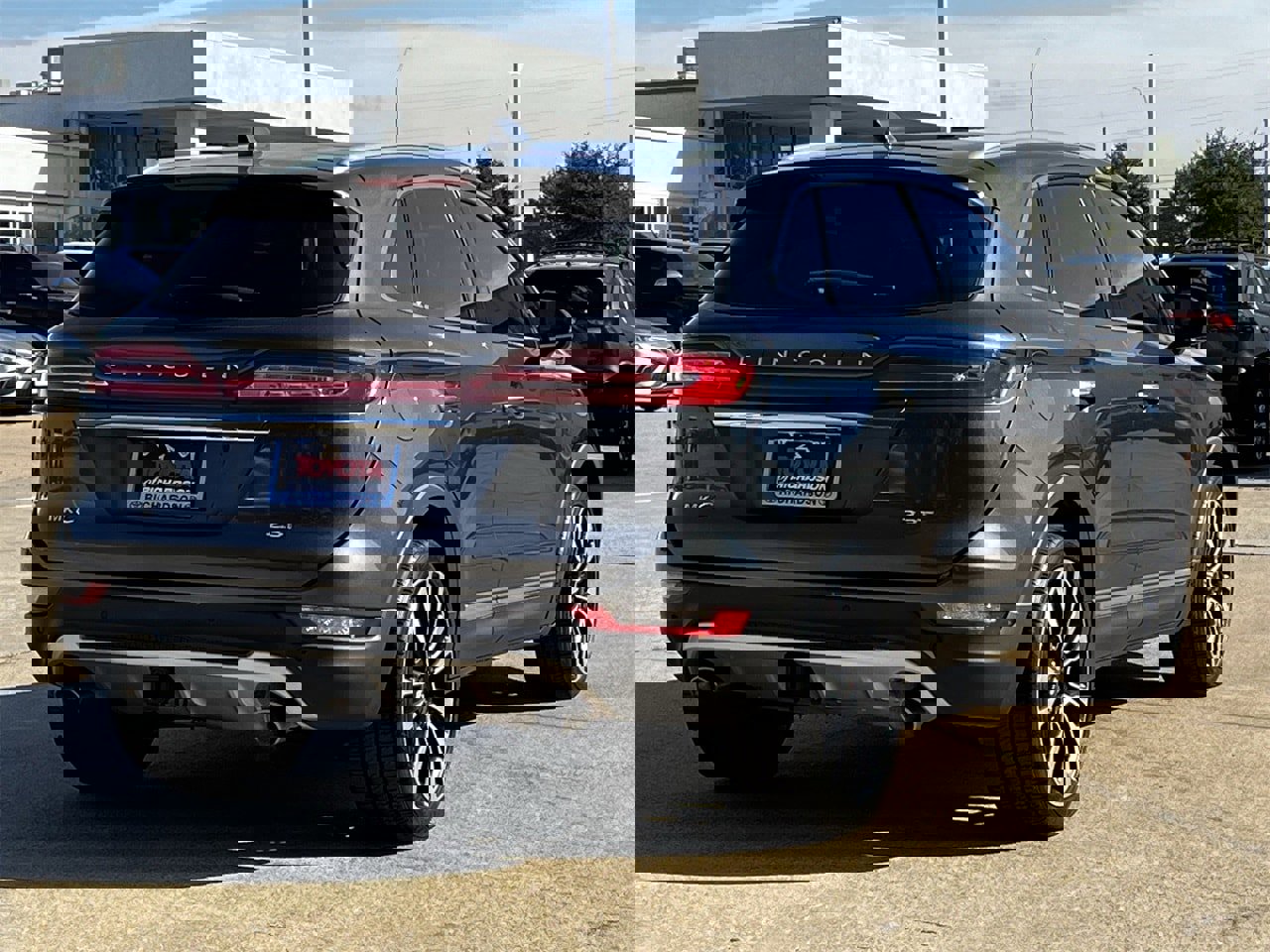 Used 2019 Lincoln MKC Reserve image 4