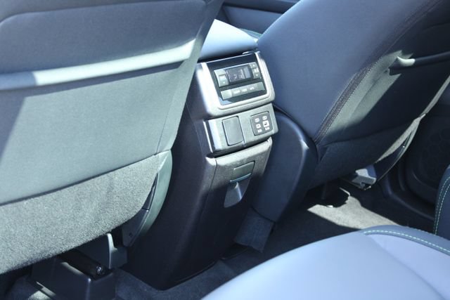Used 2023 Subaru Ascent Onyx Edition AWD/4WD image 35