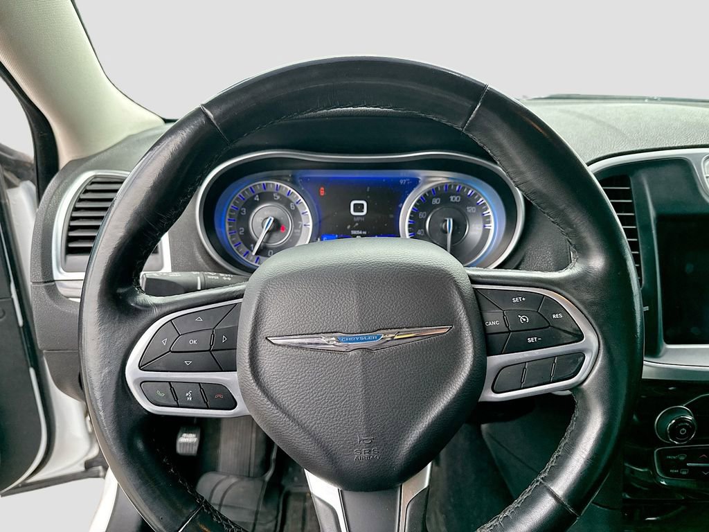 Used 2021 Chrysler 300 Touring w/ Sport Appearance Package RWD image 13