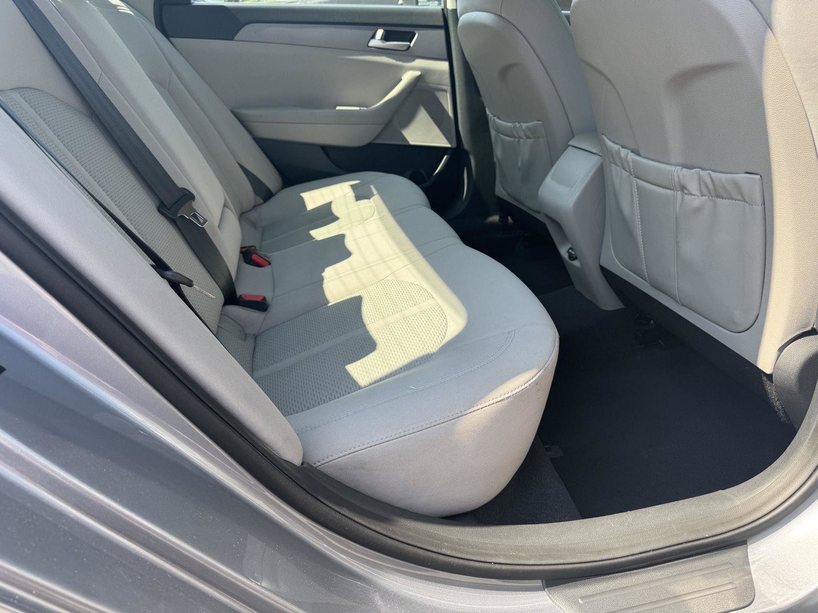Used 2017 Hyundai Sonata SE FWD image 18