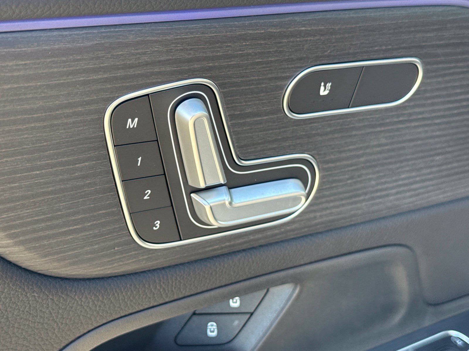 New 2026 Mercedes-Benz GLB 250 4MATIC image 15