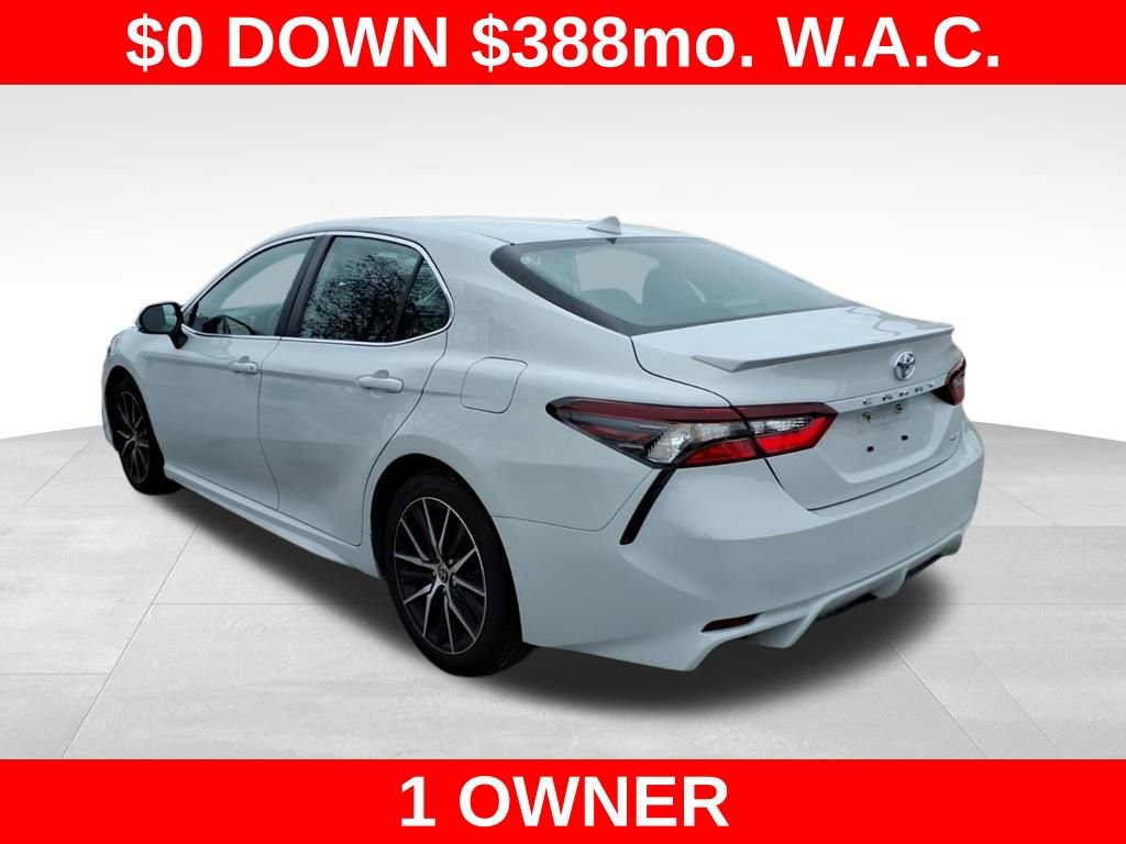 Used 2024 Toyota Camry SE image 5