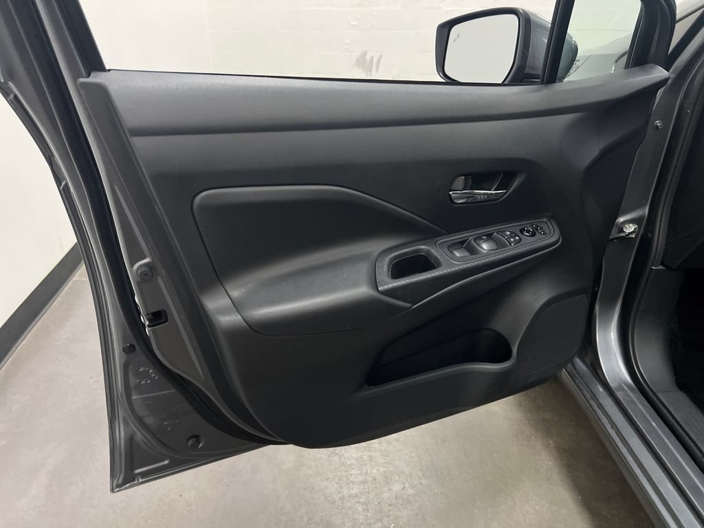 Used 2024 Nissan Versa SV FWD image 12