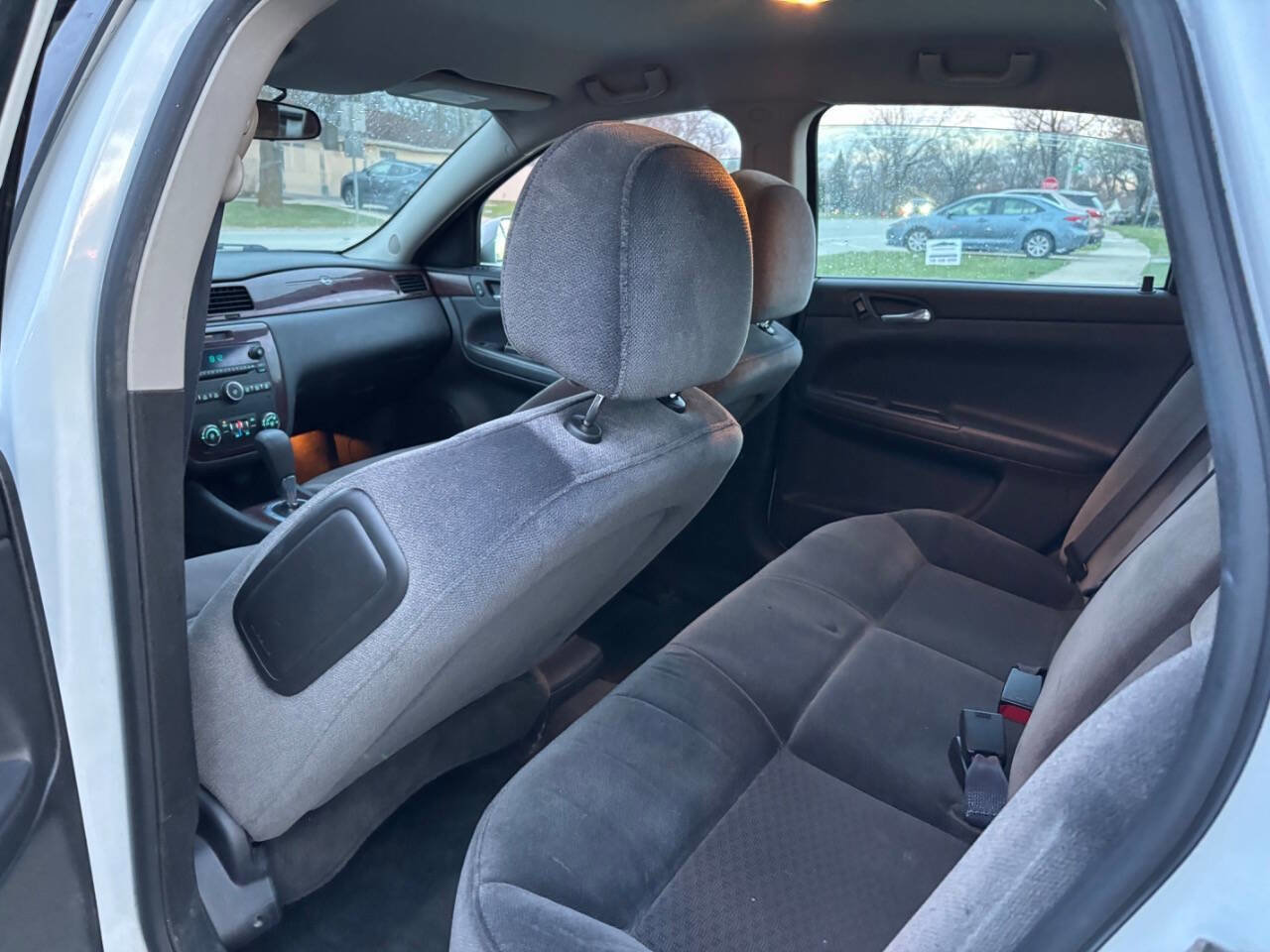 Used 2011 Chevrolet Impala LT image 18