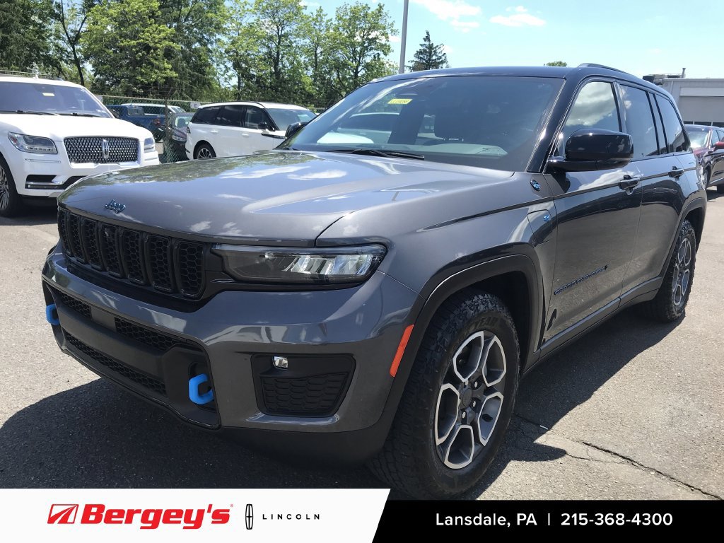 Used 2022 Jeep Grand Cherokee Trailhawk