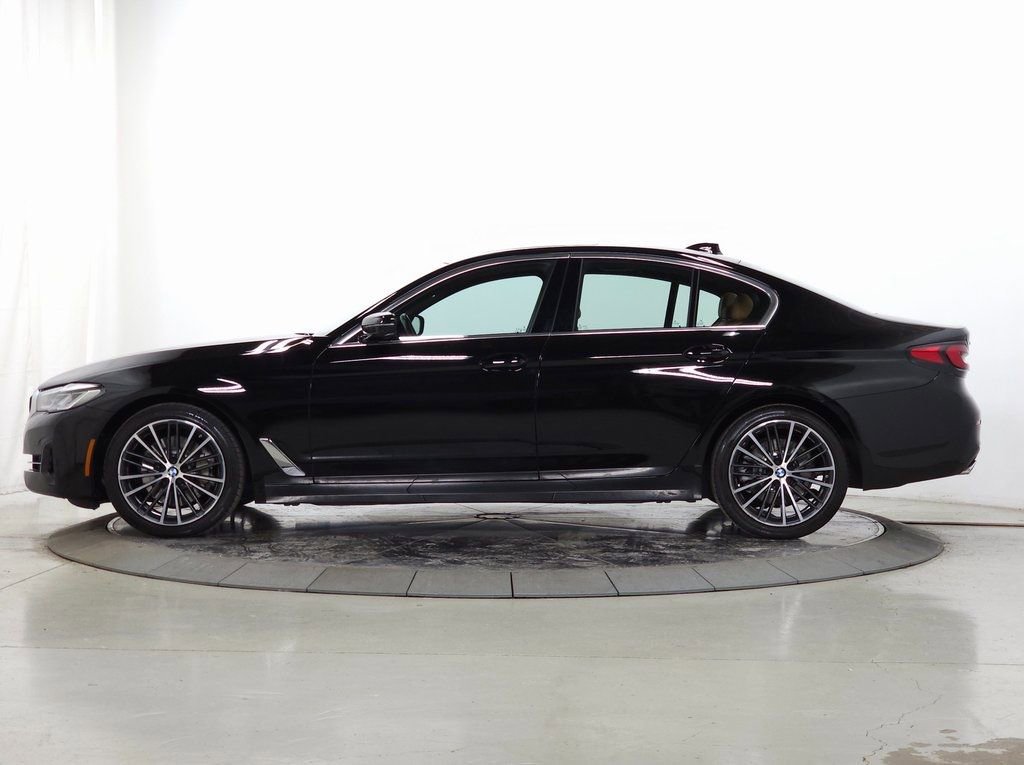 Used 2023 BMW 530i xDrive w/ Convenience Package image 4