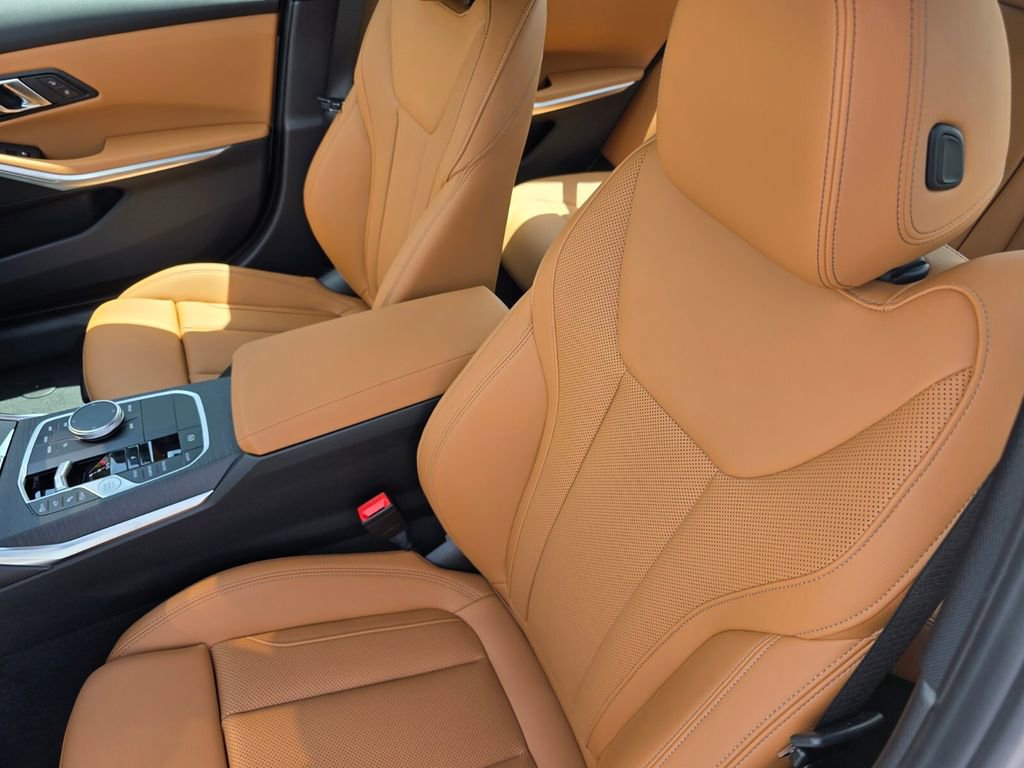 New 2026 BMW 330i Sedan w/ M Sport Package image 9
