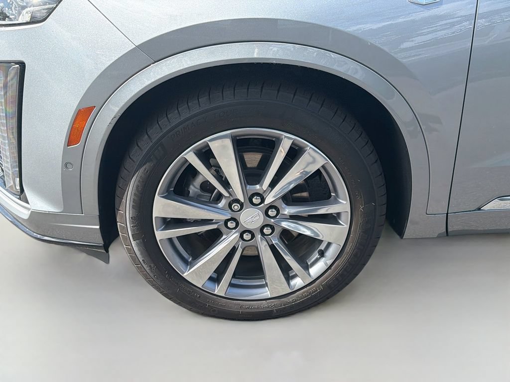 Certified 2025 Cadillac XT6 Premium Luxury w/ Technology Package AWD/4WD image 35