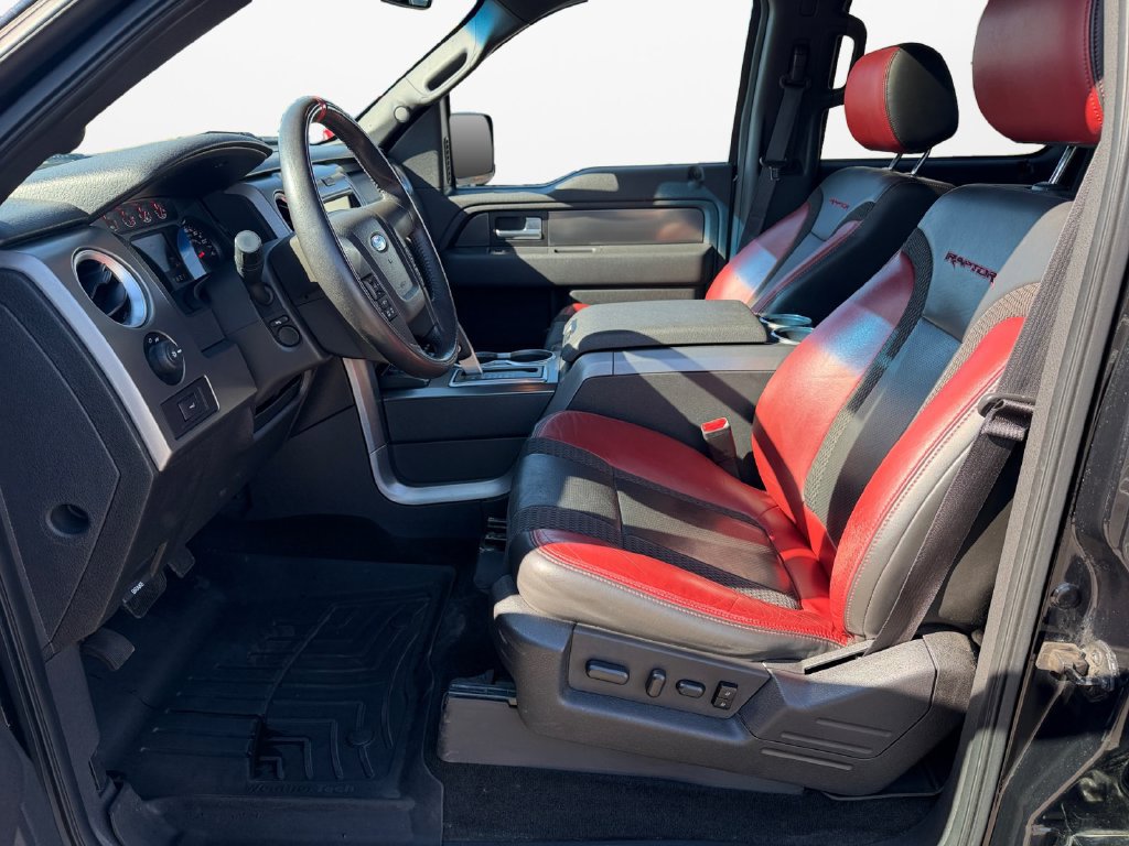 Used 2014 Ford F150 Raptor w/ Equipment Group 801A Luxury AWD/4WD image 17
