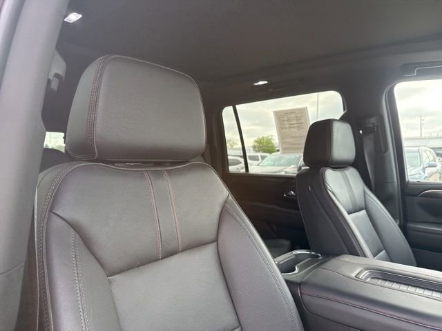 Used 2024 Chevrolet Suburban RST w/ Luxury Package AWD/4WD image 24