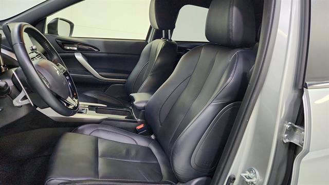 Used 2025 Mitsubishi Eclipse Cross SE image 12
