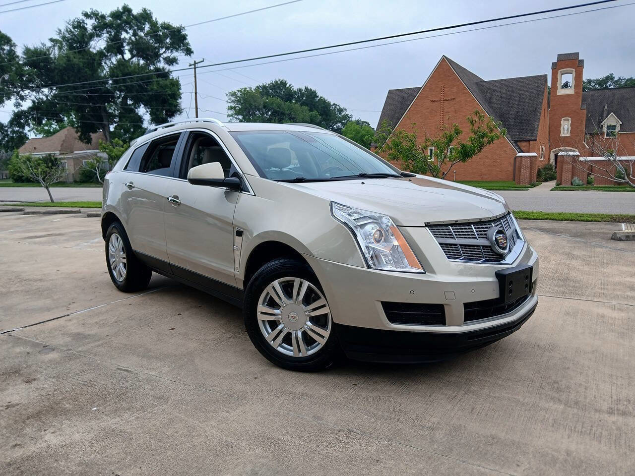 Used 2010 Cadillac SRX Luxury