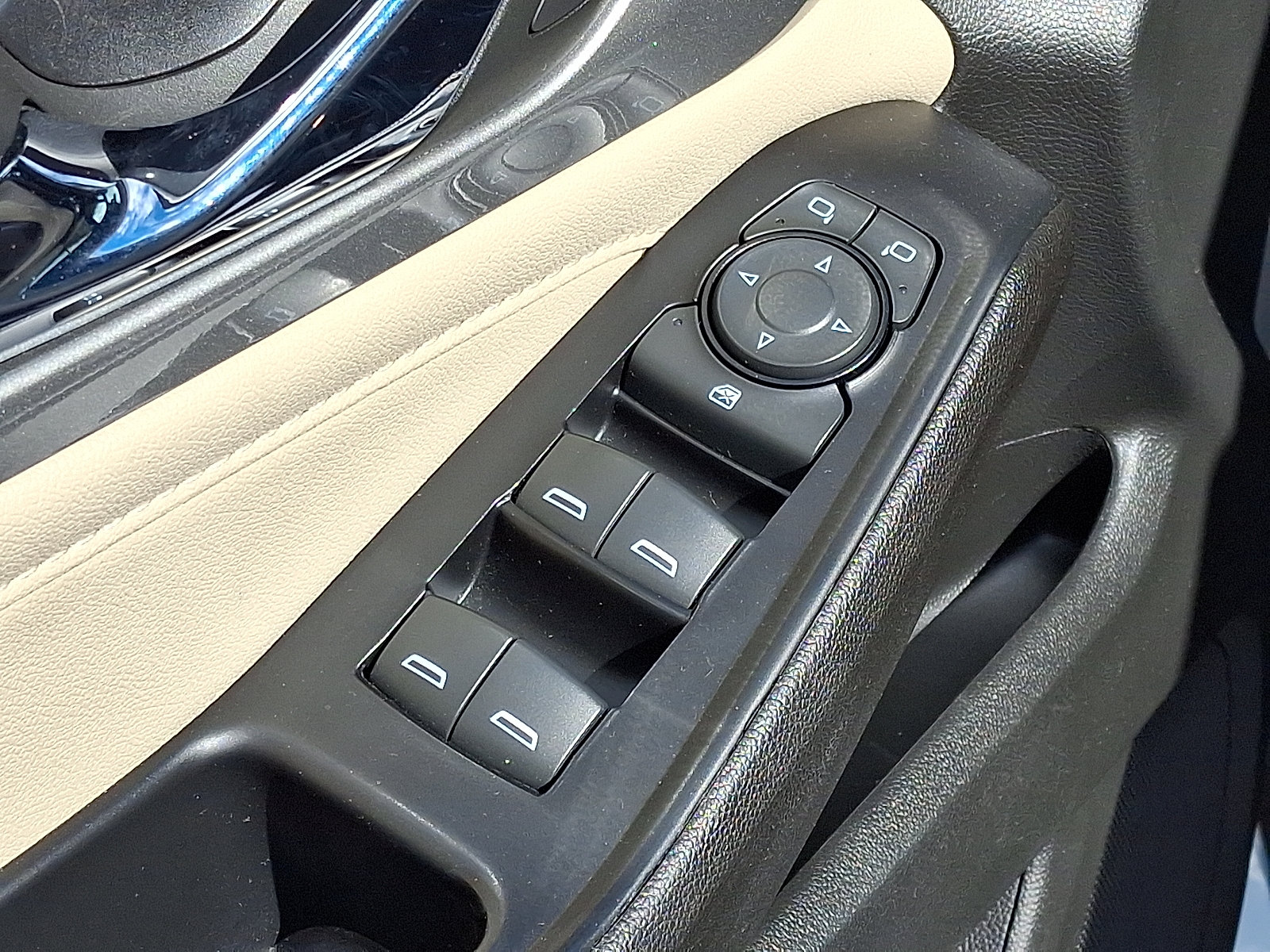 Certified 2023 Chevrolet Traverse LS w/ Safety Package FWD image 15