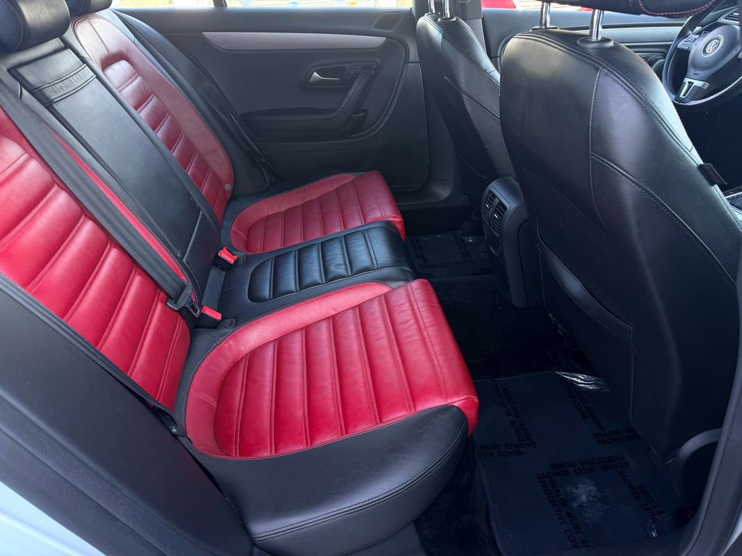 Used 2015 Volkswagen CC R-Line image 15