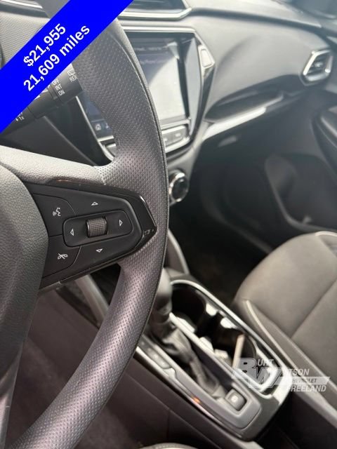 Used 2023 Chevrolet TrailBlazer LT w/ Convenience Package AWD/4WD image 15