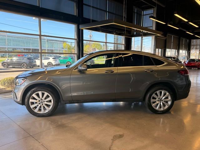 Used 2021 Mercedes-Benz GLC 300 4MATIC Coupe image 3
