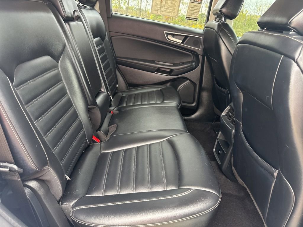 Used 2023 Ford Edge SEL image 34