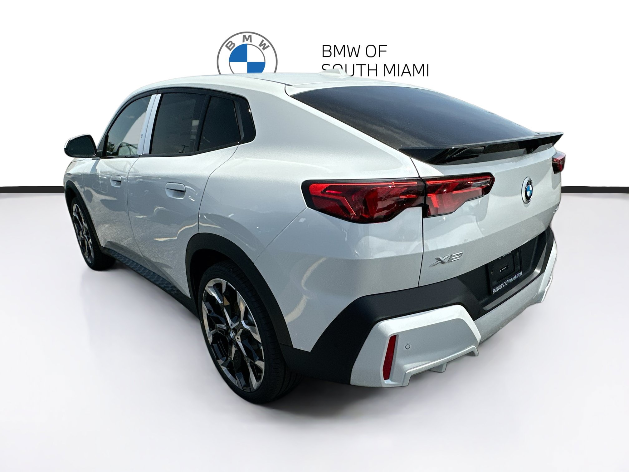 New 2026 BMW X2 xDrive28i w/ Convenience Package AWD/4WD image 4