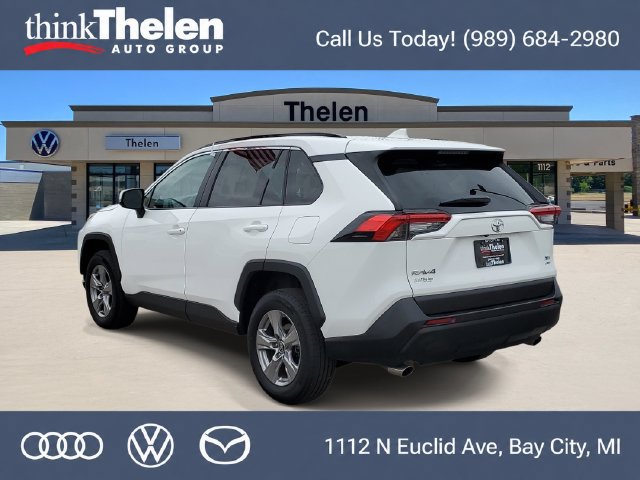 Used 2025 Toyota RAV4 XLE AWD/4WD image 3