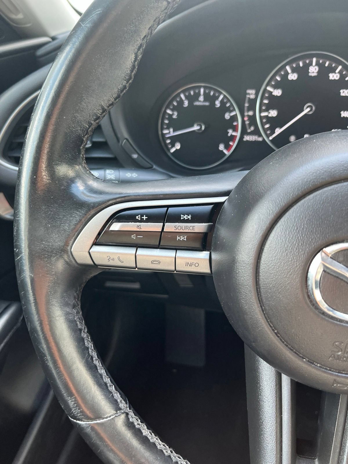 Used 2023 MAZDA MAZDA3 s FWD image 21