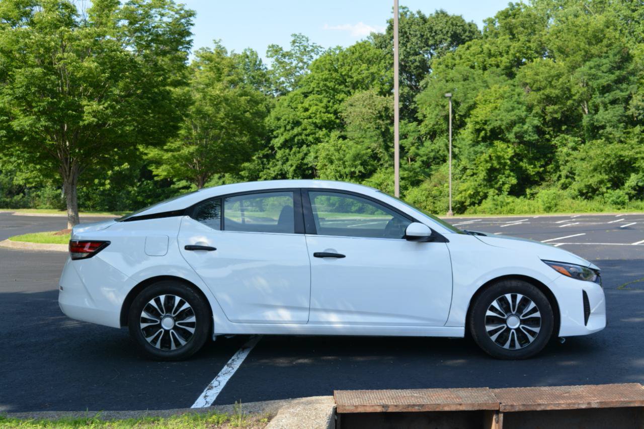 Used 2024 Nissan Sentra S FWD image 4