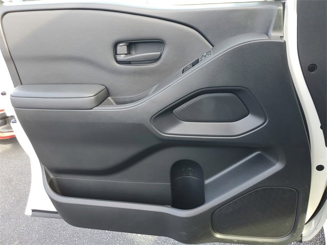 Used 2022 Nissan Frontier S image 29