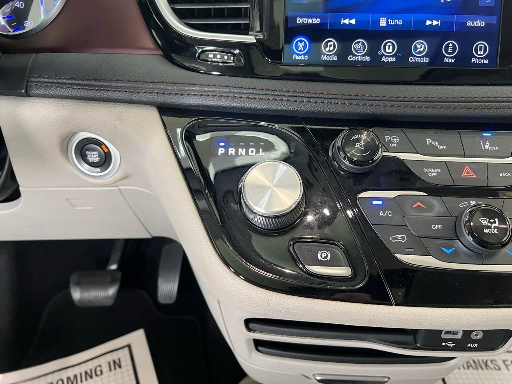 Used 2017 Chrysler Pacifica Limited w/ Advanced Safetytec Group image 13