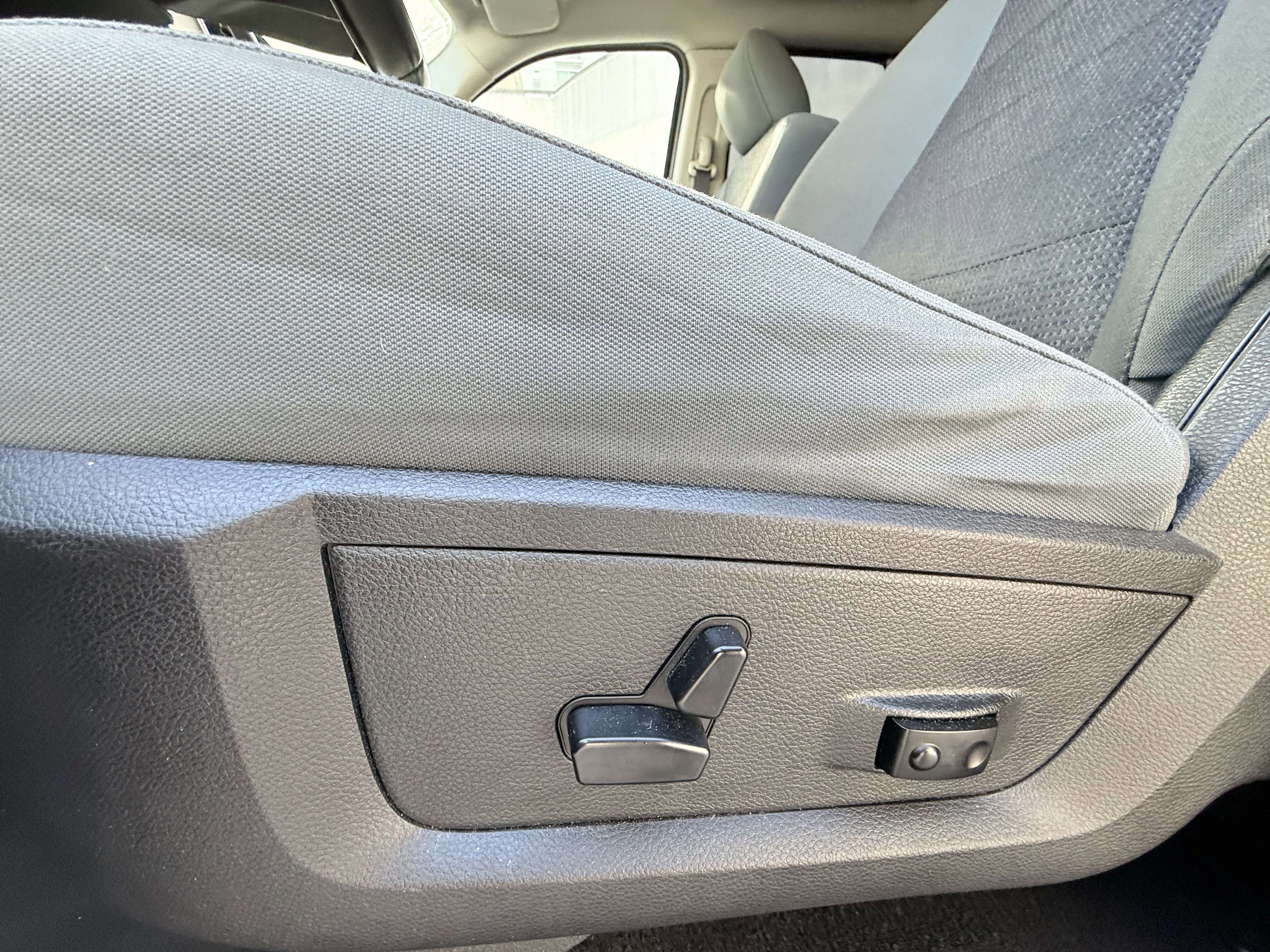 Used 2016 RAM 1500 Lone Star RWD image 13