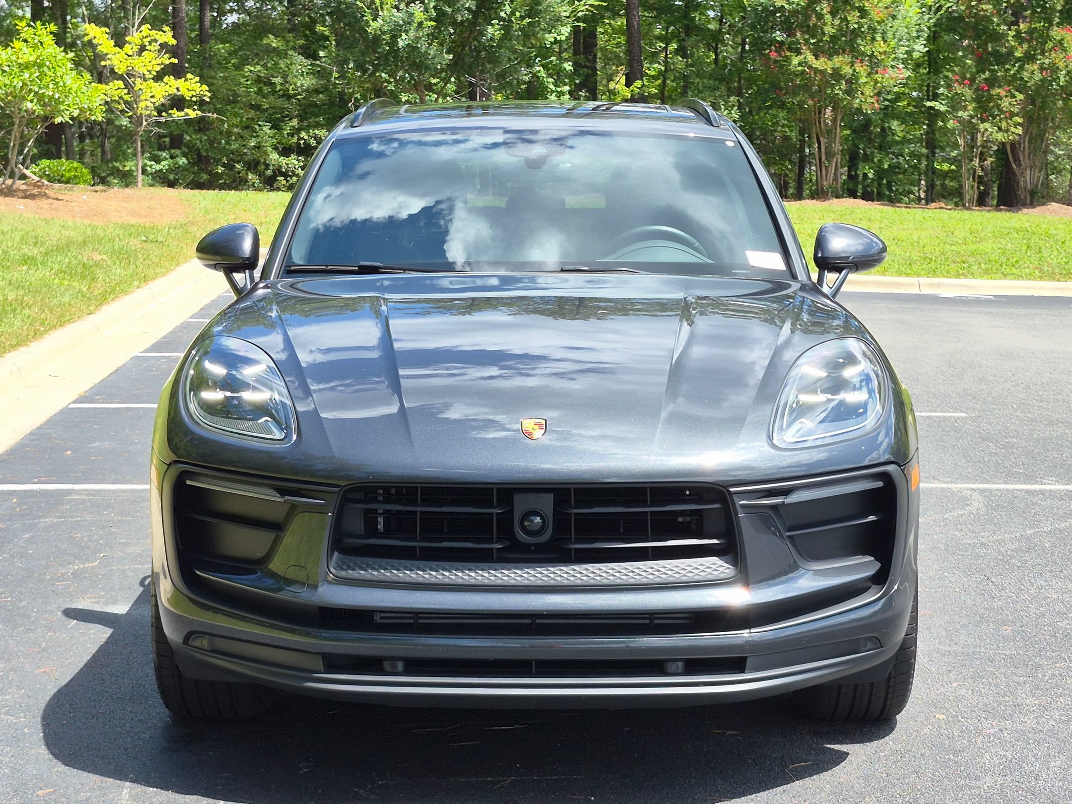 Certified 2026 Porsche Macan AWD/4WD image 34