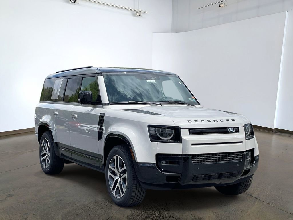 New 2026 Land Rover Defender 130 X-Dynamic SE AWD/4WD image 3