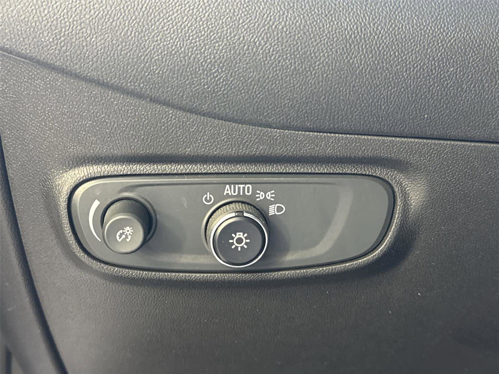 Certified 2023 Chevrolet Equinox LT AWD/4WD image 23