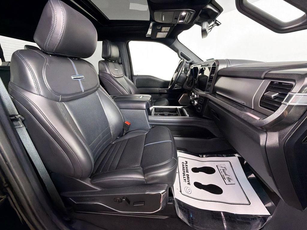 Used 2025 Ford F450 Platinum image 31