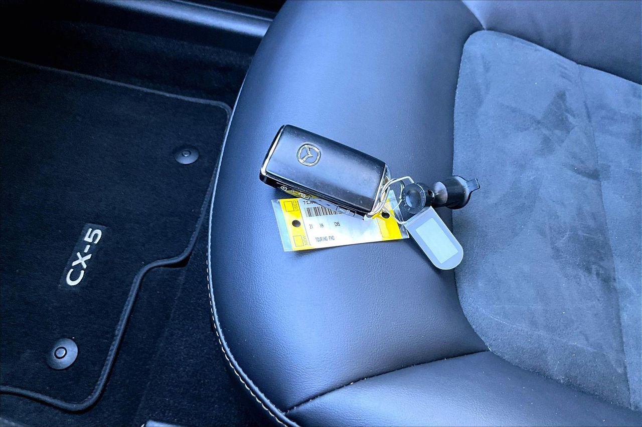 Used 2021 MAZDA CX-5 Touring image 30