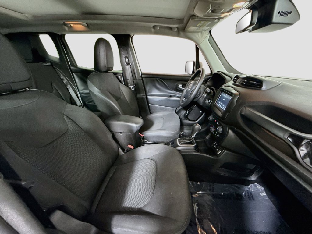 Used 2018 Jeep Renegade Altitude w/ Popular Equipment Group FWD image 28
