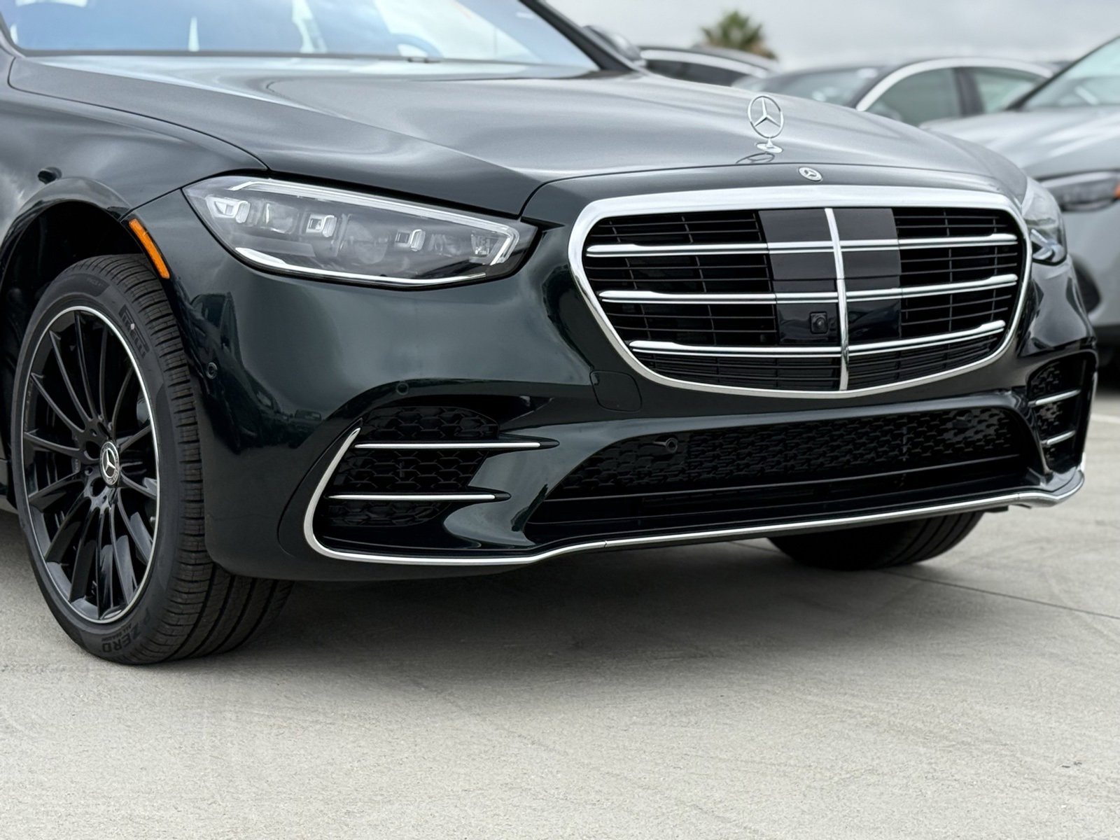 New 2026 Mercedes-Benz S 580 4MATIC Sedan image 3