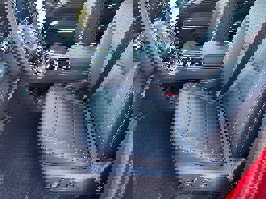 New 2026 Chevrolet Traverse LT image 11