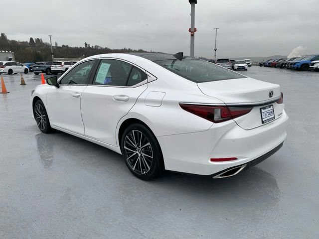 Used 2025 Lexus ES 350 w/ Premium Package image 6