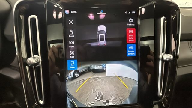 Used 2023 Volvo XC40 Recharge Plus AWD/4WD image 22