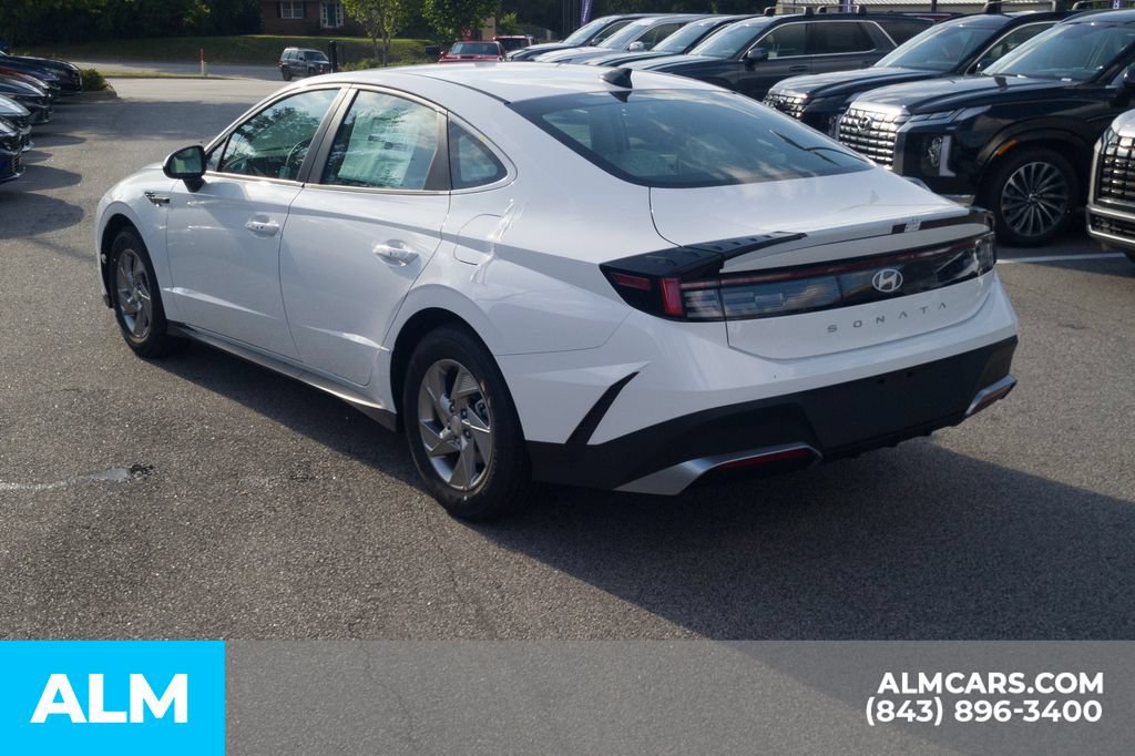 Certified 2025 Hyundai Sonata SE FWD image 8