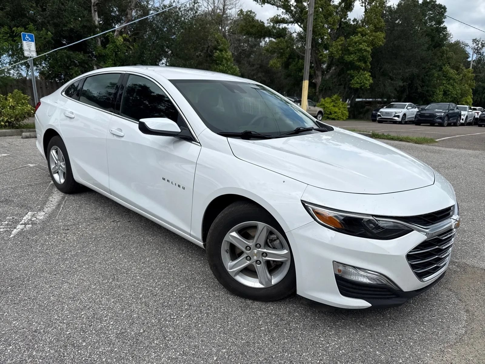 Used 2024 Chevrolet Malibu LS w/ Driver Confidence Package FWD image 6