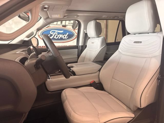 New 2027 Ford Expedition Platinum w/ Platinum Ultimate Package AWD/4WD image 18